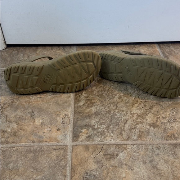 TEVA Hurricane Drift green Rubber Sandal Womens Size 11  Mens 9 - Picture 3 of 3